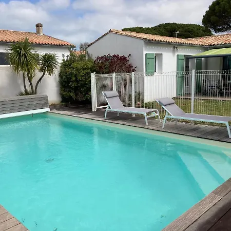 Avec Piscine A Proximite Immediate De La * Le Bois-Plage-en-Ré